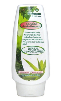 Кондиционер для волос Sangam Herbals (Sandal and Almond). 