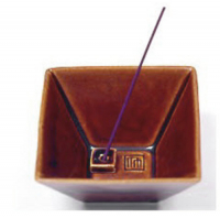 Подставка под благовония керамическая Yukari Bowl Brown. 
