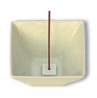 Подставка под благовония керамическая Yukari Bowl White. 