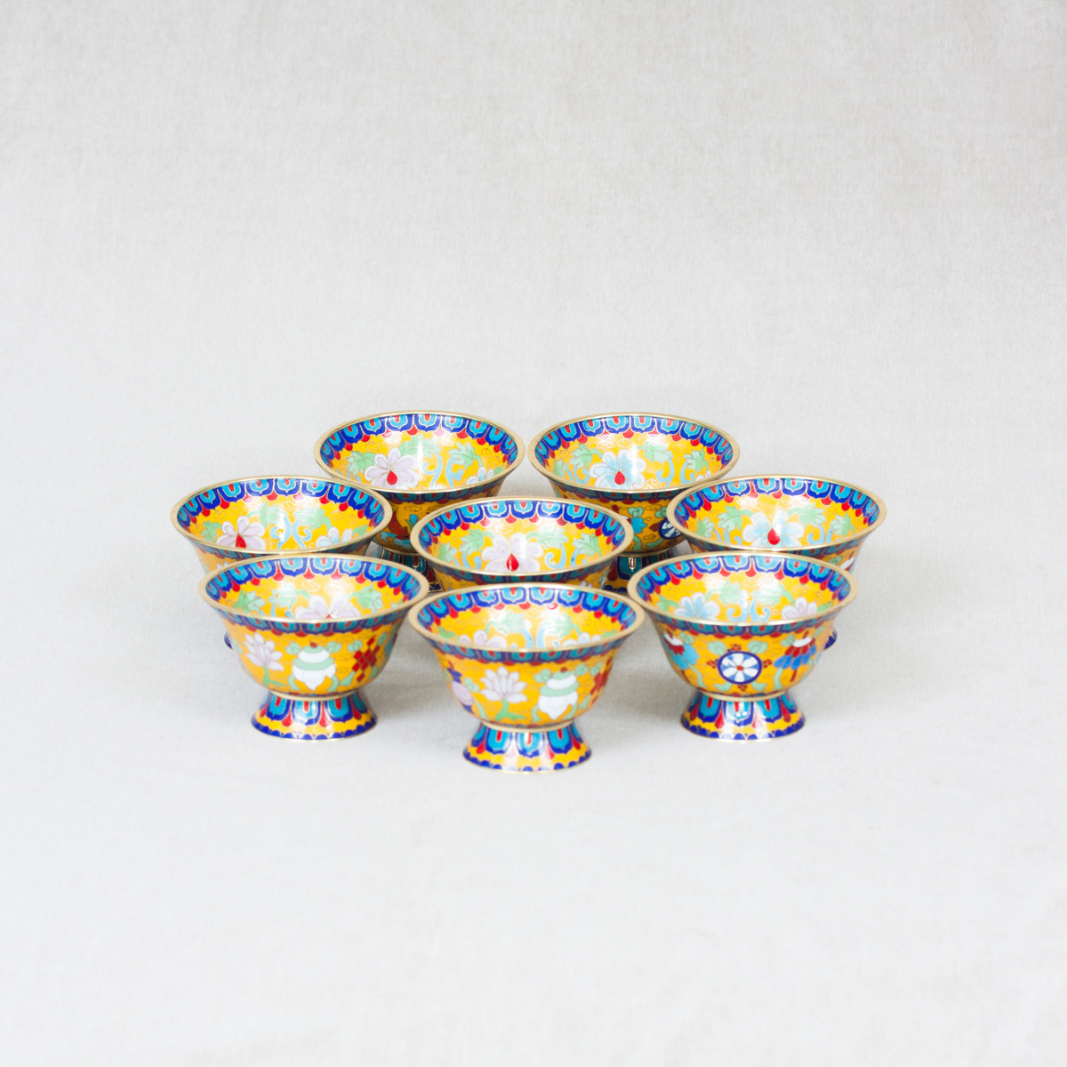 Чаши для подношений с Драгоценными Символами (набор из 8 шт.), 11 см, желтые, металл, эмаль, Китай