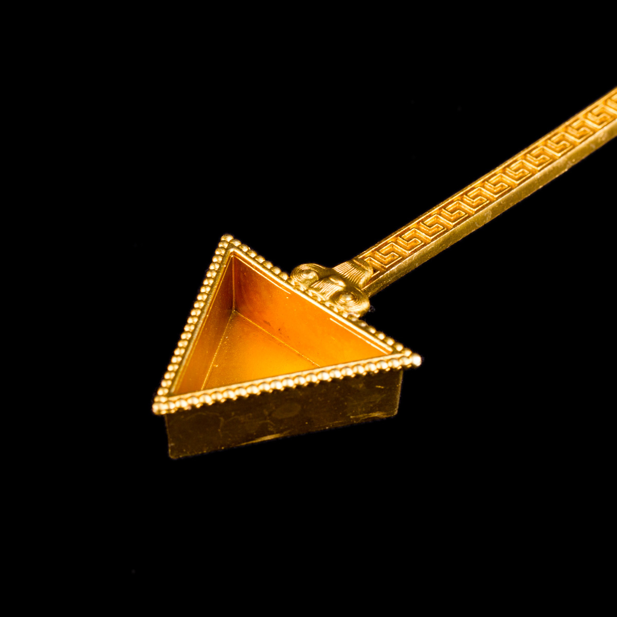 Алтарная ложка "Ракта", 23,5 см, треугольная, золотистая с красным камушком
