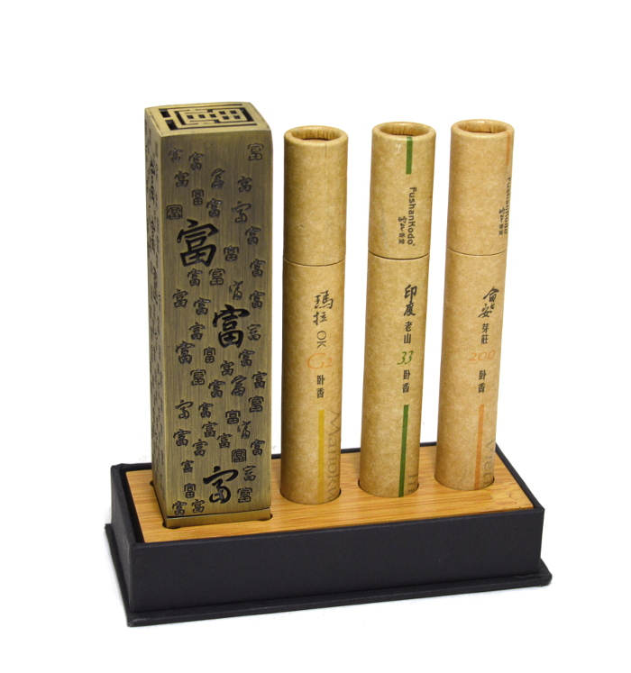 Эксклюзивный набор благовоний из Тайваня с ароматом алойного (агарового) дерева (три тубуса, подставка и курительница)