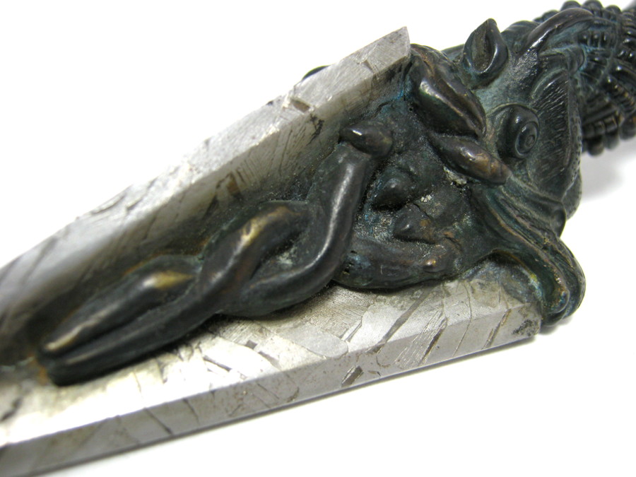 Пурба с лезвиями из метеоритного железа, 20,3 см