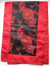 Купить Алтарное покрывало (черное с красной окантовкой) в интернет-магазине Dharma.ru