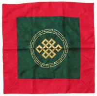 Купить Алтарное покрывало с Бесконечным узлом (красно-зеленое, 71 x 72 см) в интернет-магазине Dharma.ru