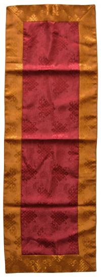 Купить Алтарное покрывало (бордовое с бежевой окантовкой), ~38,5 x 112 см в интернет-магазине Dharma.ru