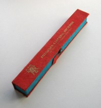 Купить Благовоние Dharma-Chakra Incense (Дхармачакра), 27 палочек по 23 см в интернет-магазине Dharma.ru