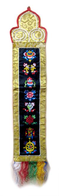 Купить Вымпел с Восемью Благоприятными Символами (чёрный фон, жёлтая окантовка) в интернет-магазине Dharma.ru